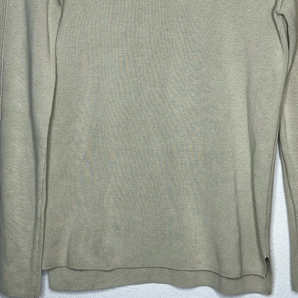 H&M Sweater - Picture 3 of 7